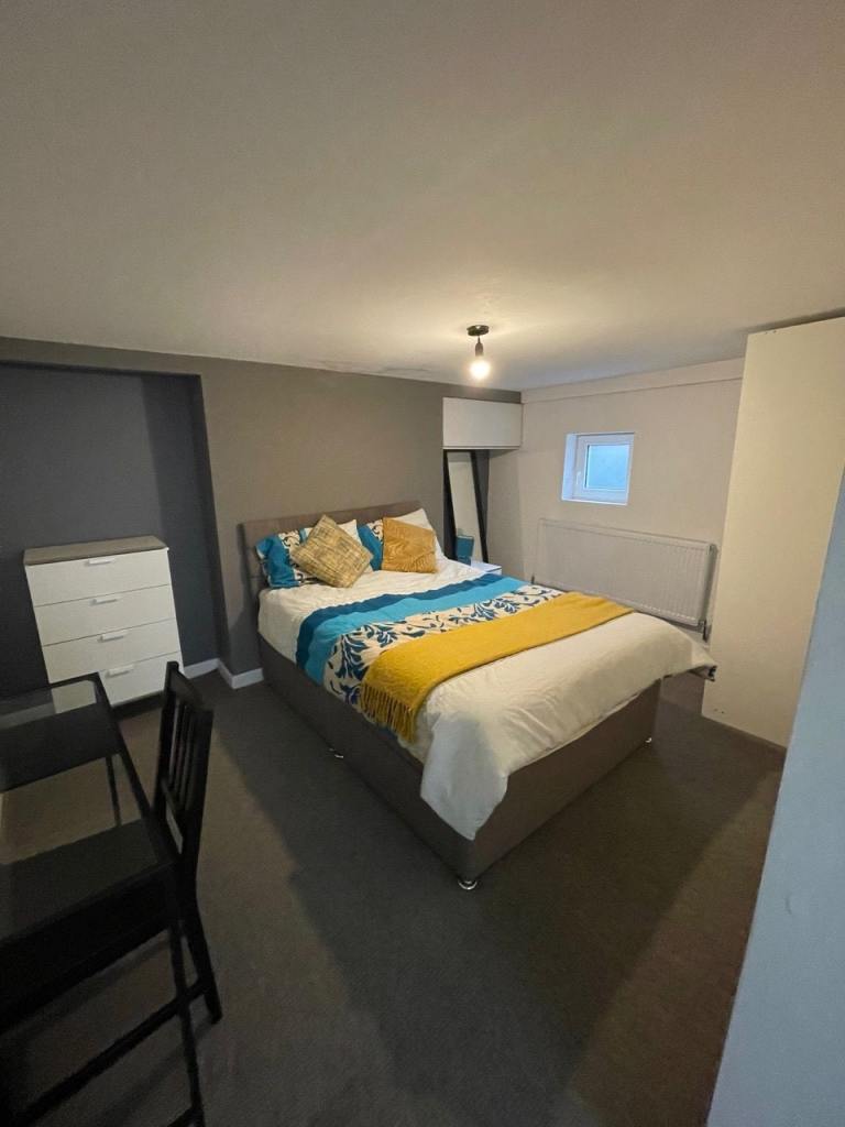 Flat Withymoor Road in Dudley
