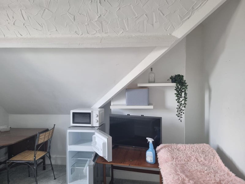Room Wharncliffe Avenue in Wath upon Dearne