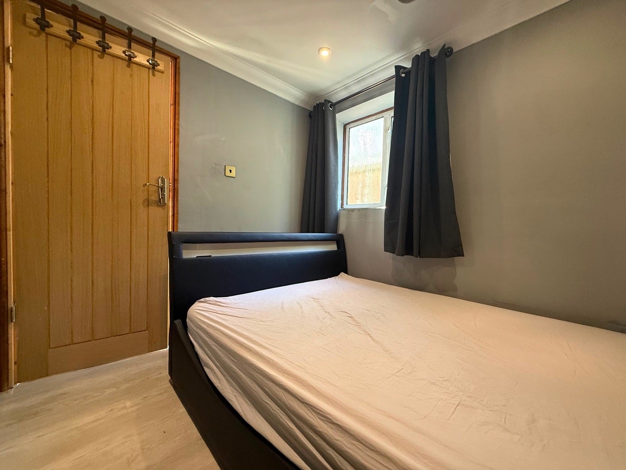 House Violet Lane in Greater London