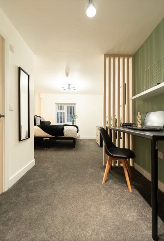 Room Ryecroft Street in Tameside