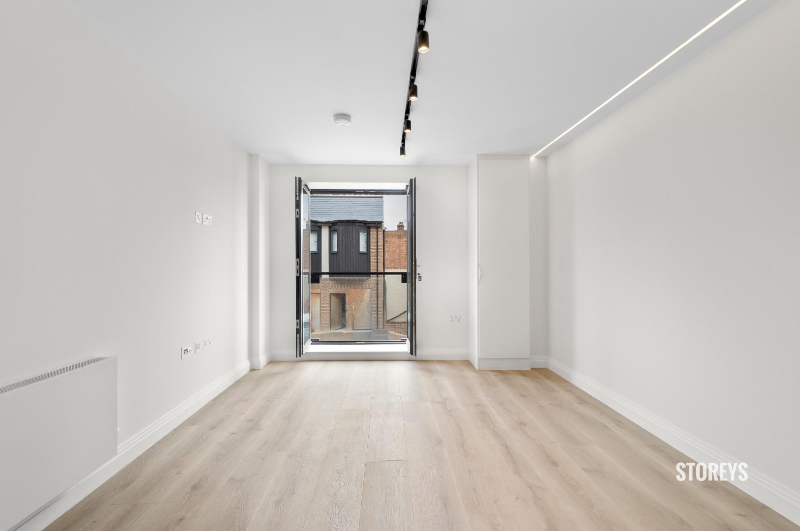 Flat Akeman Street in Tring