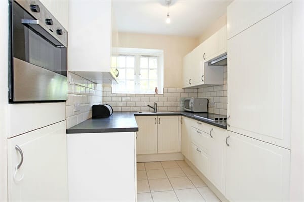 Flat Riverside Gardens in Greater London