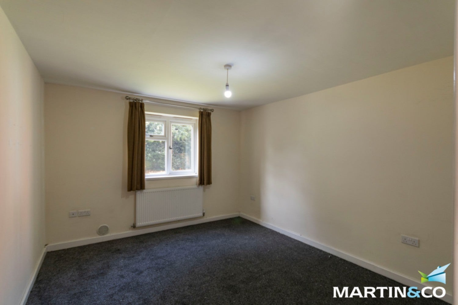 Flat Ashfield Avenue in Birmingham