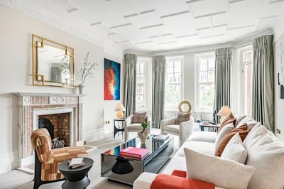 Flat Oakwood Court in Greater London
