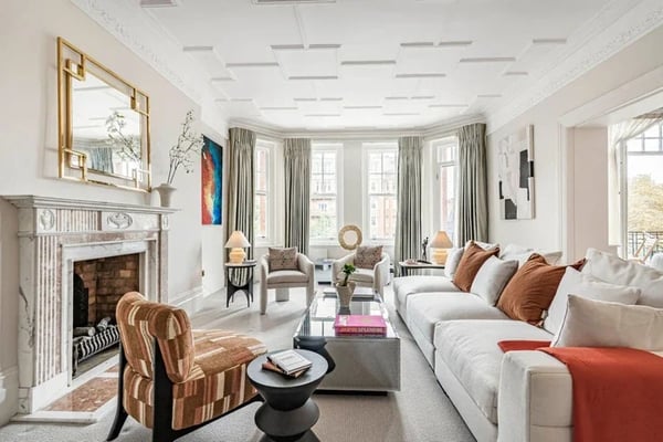 Flat Oakwood Court in Greater London