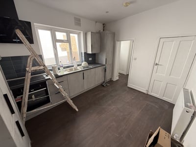 Room Compton Road in Wolverhampton