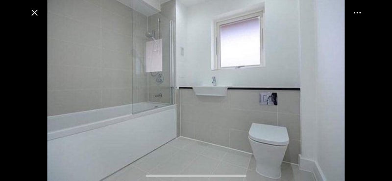 Room Spa Road in Greater London