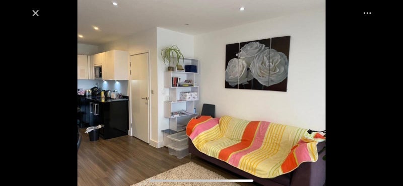 Room Spa Road in Greater London