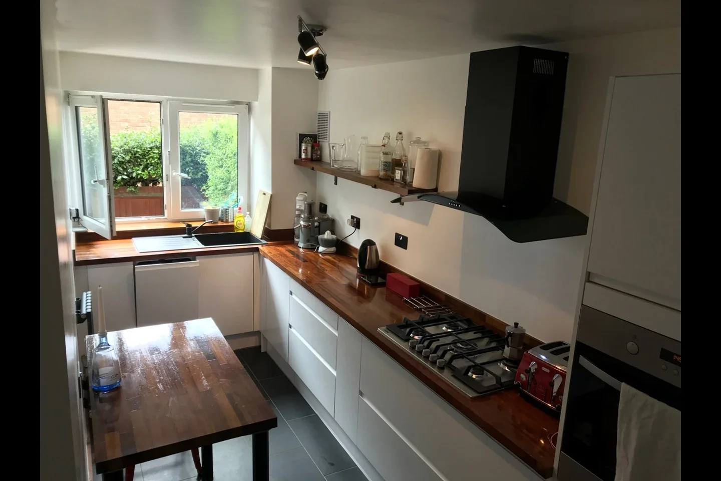 Flat Hillery Close in Greater London