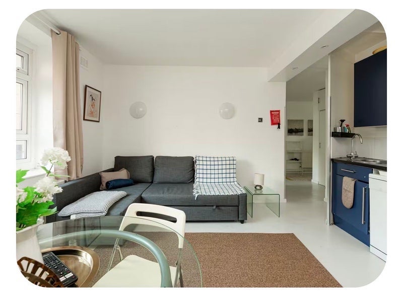 Room Crossford Street in Greater London