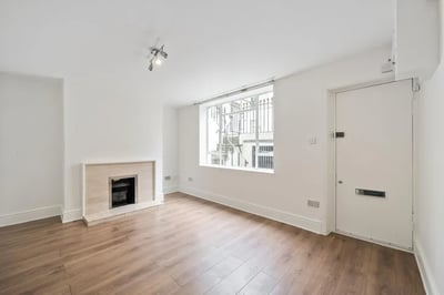 Flat Falmouth Road in Greater London