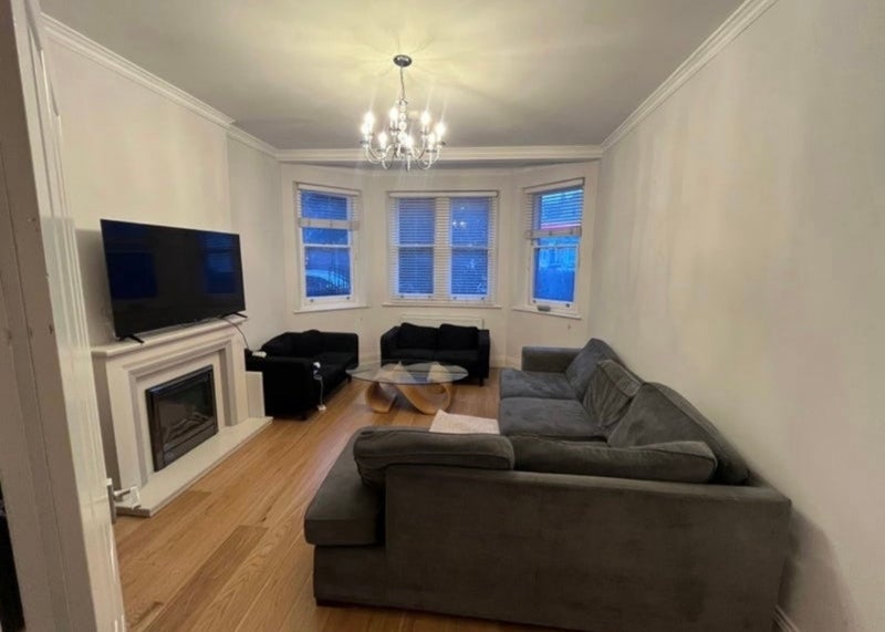 Flat Ashburnham Road in Greater London