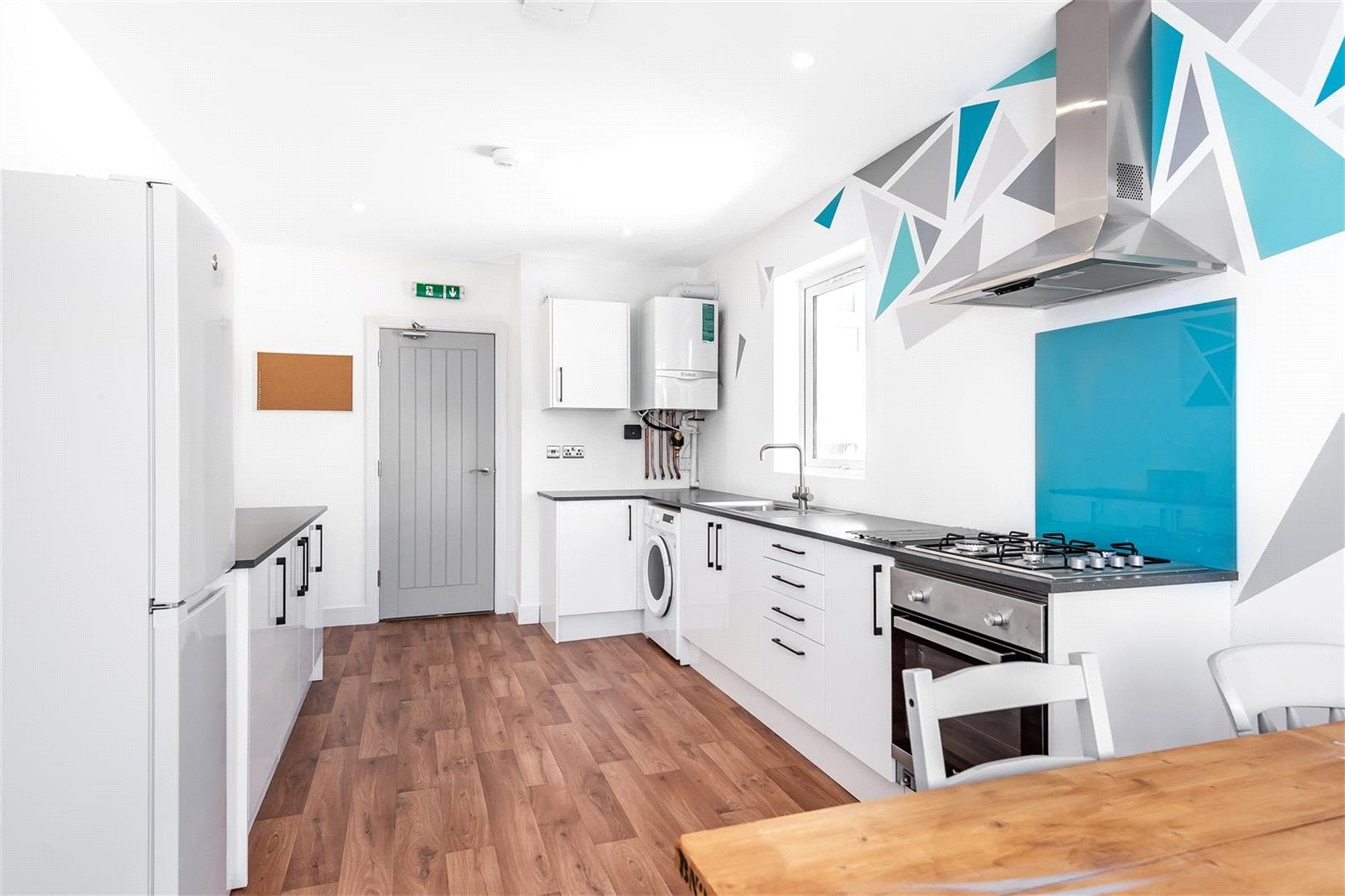 Room Boundary Road in Portslade by Sea