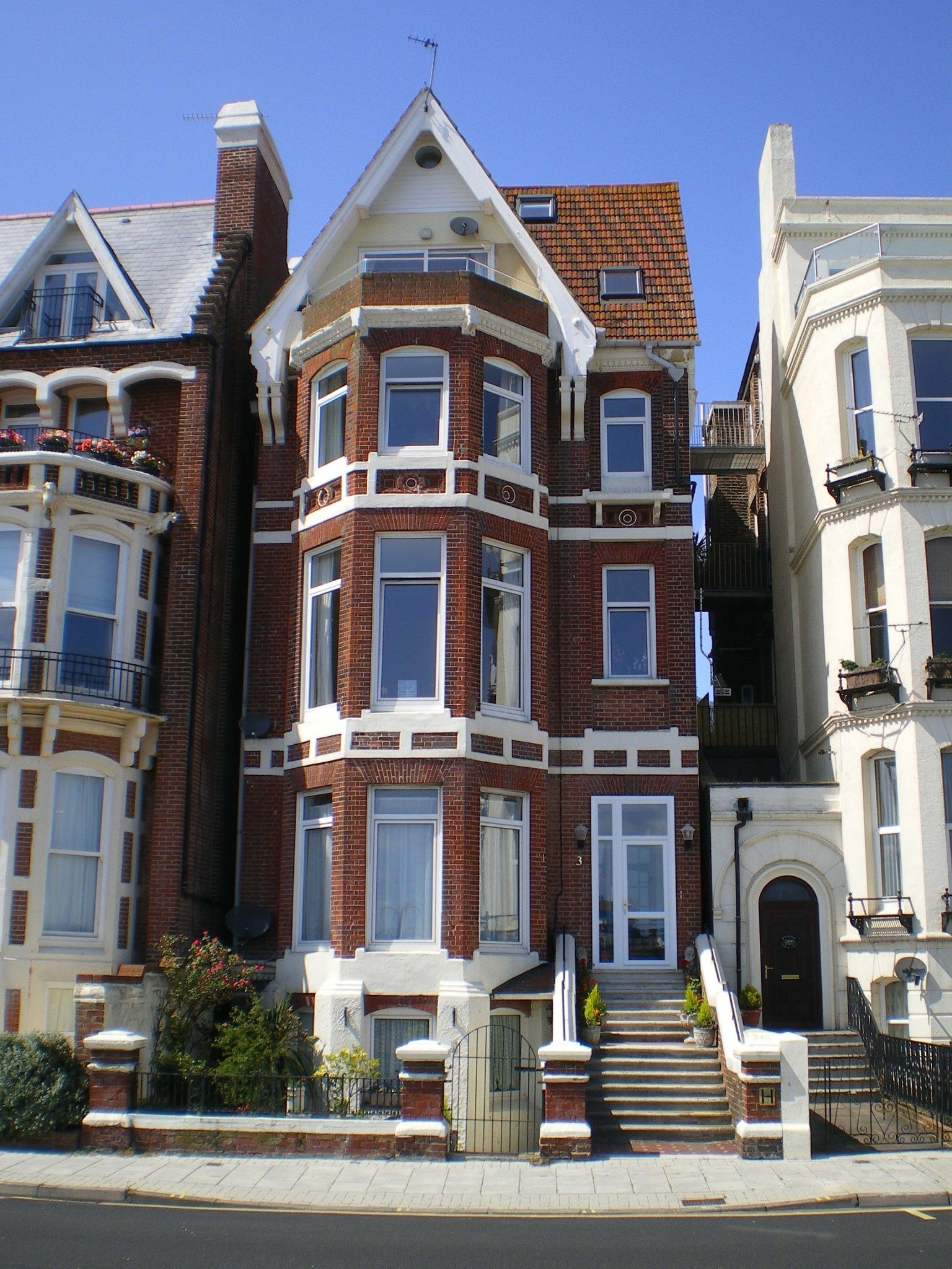 Flat St Helens Parade in Portsmouth
