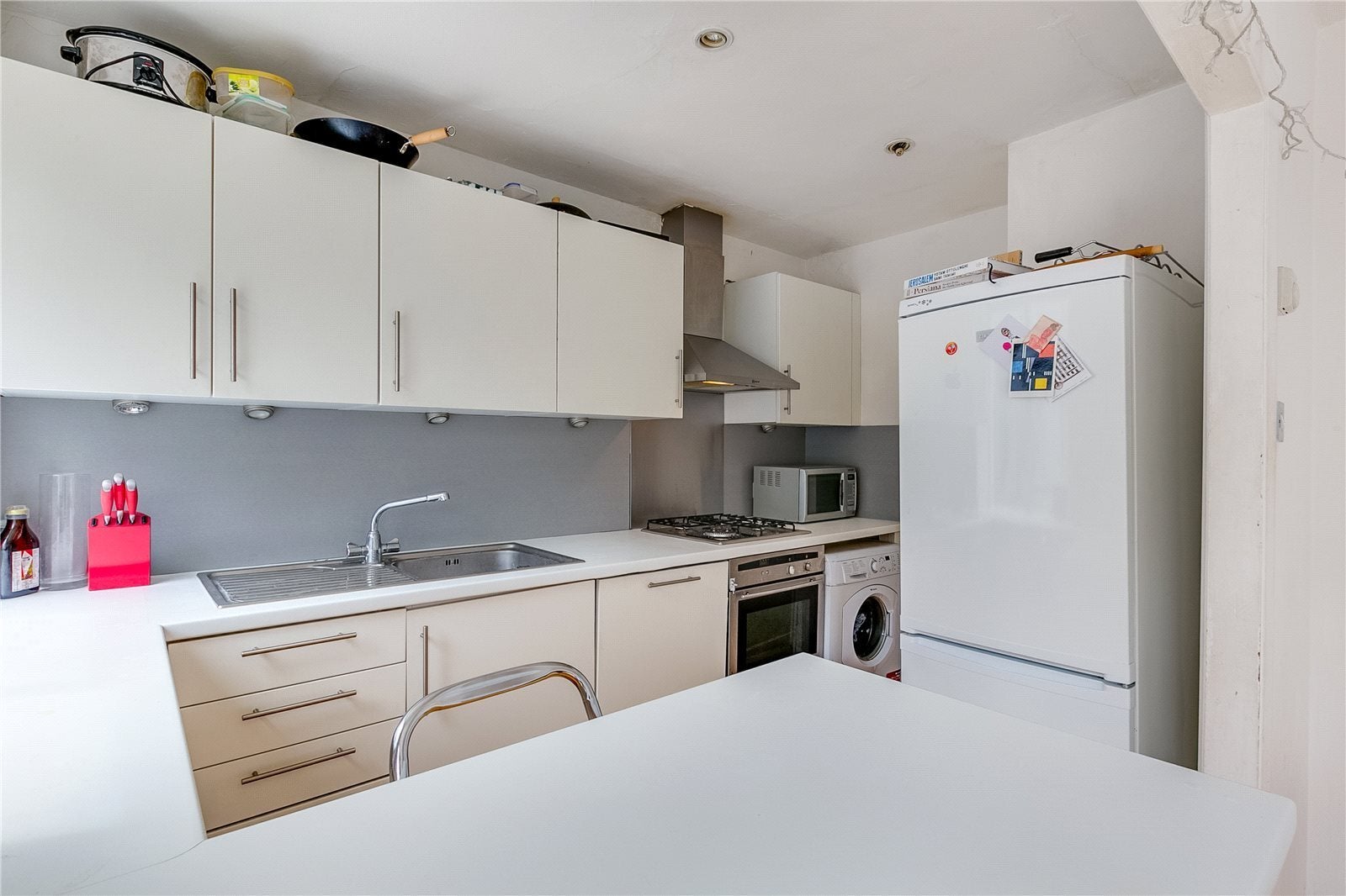 Flat Lansdowne Road in Greater London