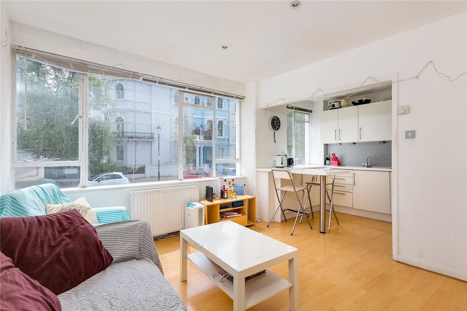 Flat Lansdowne Road in Greater London