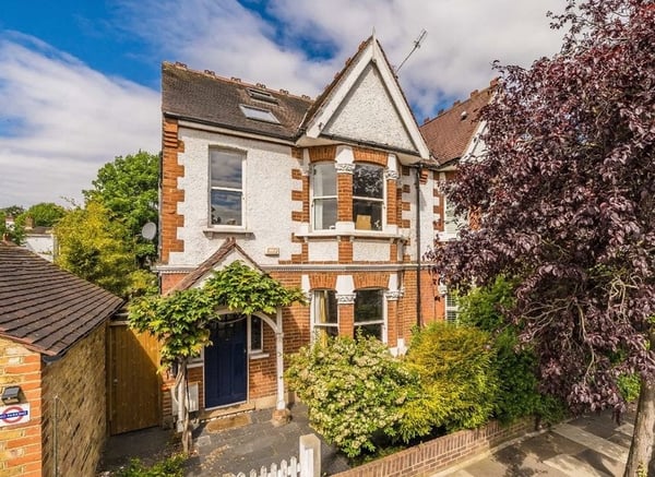 House Coval Road in Greater London