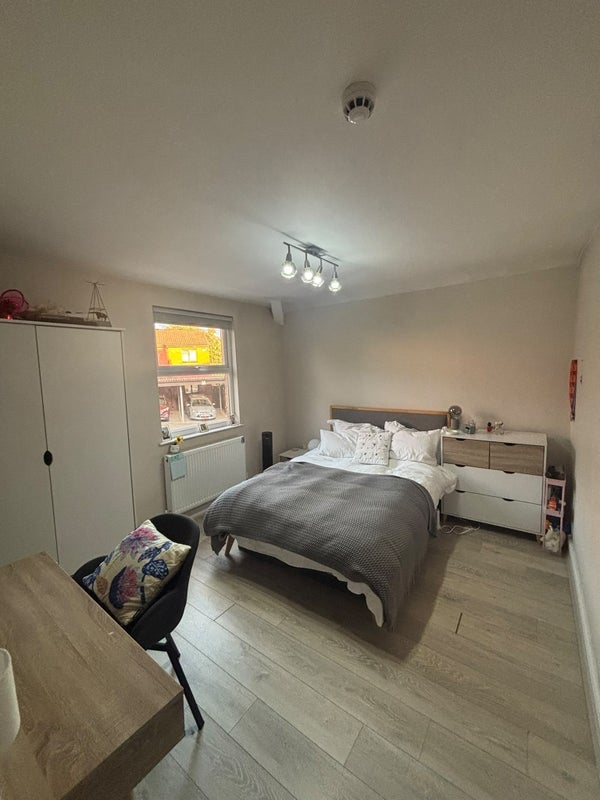 Room Prince Alfred Road in Liverpool