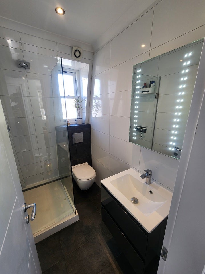 Flat Lillie Road in Greater London