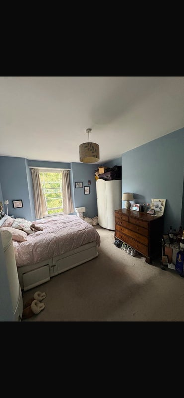 Room Chertsey Road in Bristol