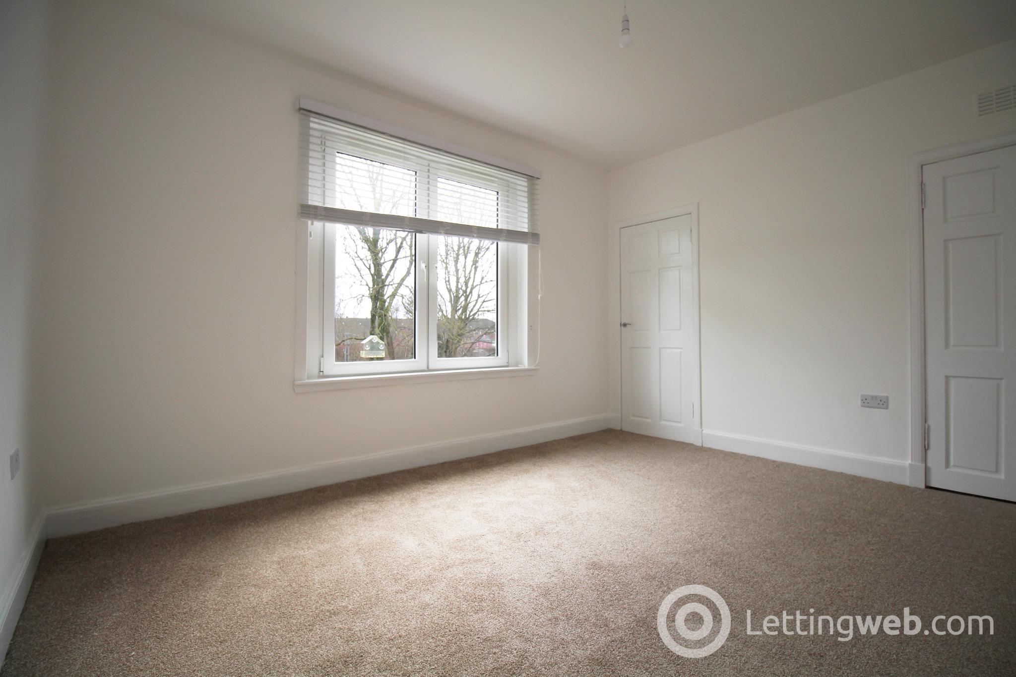Flat Brownside Drive in Glasgow