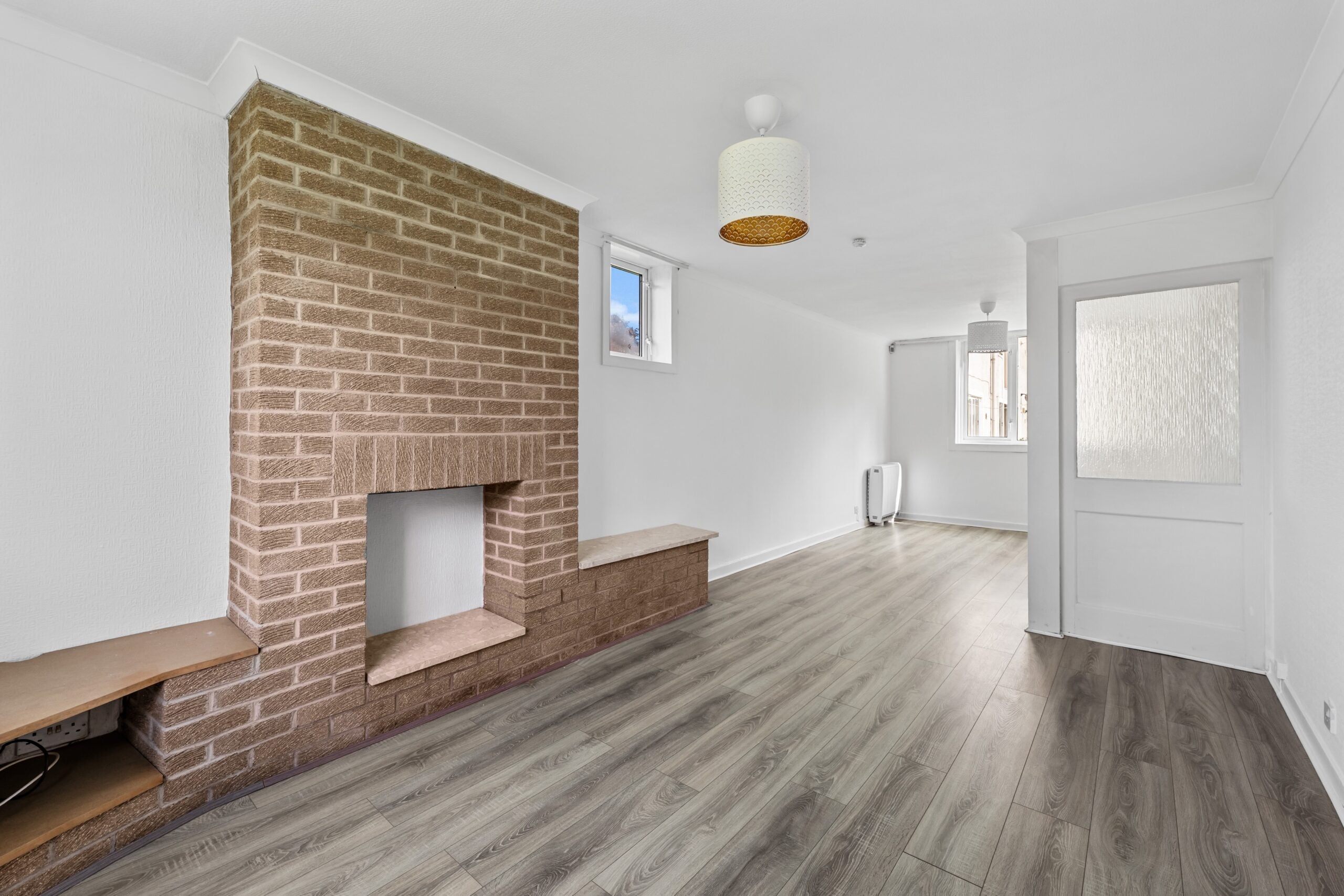 Flat Castleton Crescent in Newton Mearns