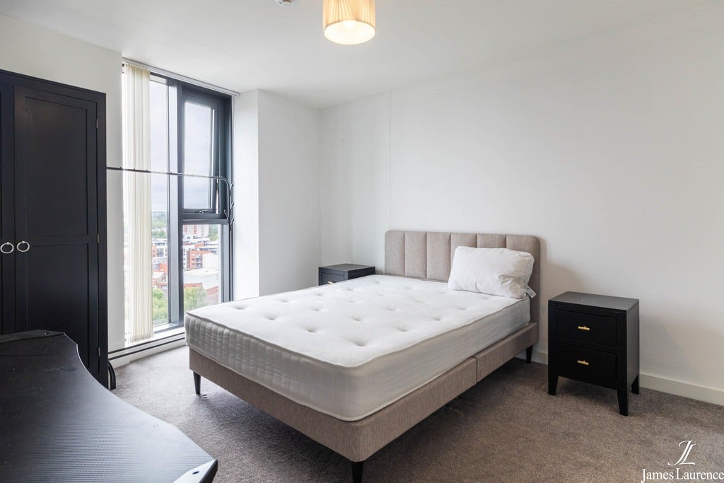 Flat Sherborne Street in Birmingham