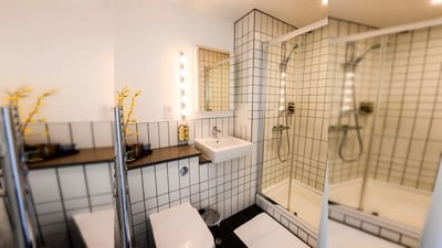Flat Harlequin Avenue in Greater London