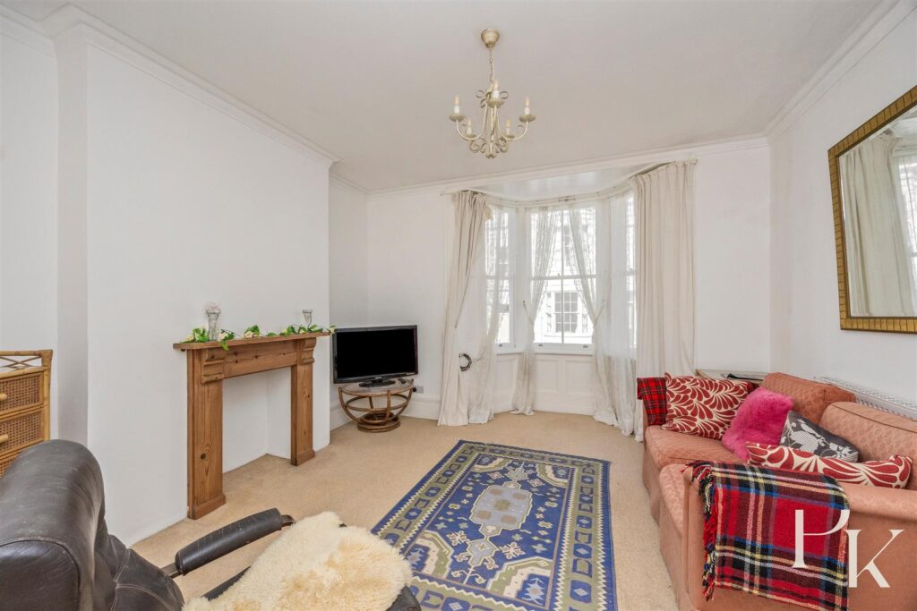 Flat Montpelier Street in Brighton