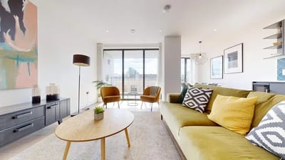 Flat Hackney Road in Greater London
