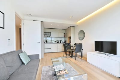 Flat York Way in Greater London