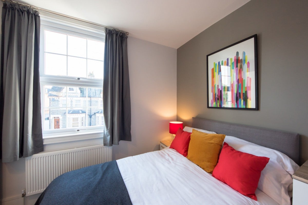 Room Argyle Street in Reading