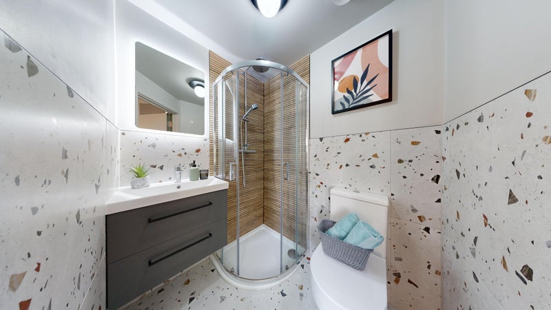 Room Ullswater Road in Greater London