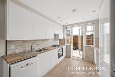 Flat Lowfield Road in Greater London