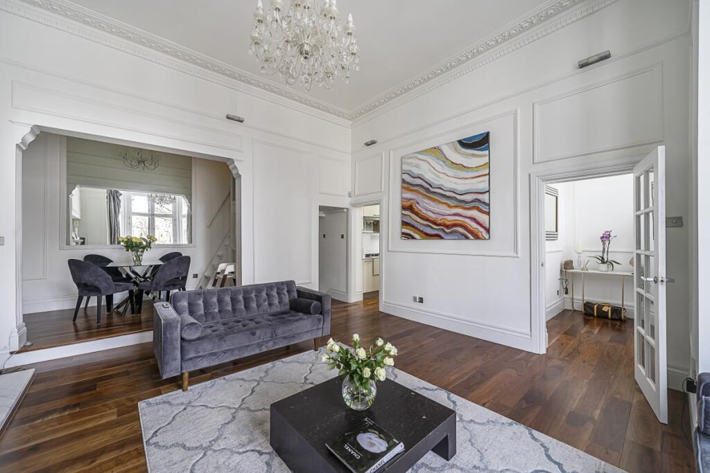 Flat Belsize Park Gardens in Greater London