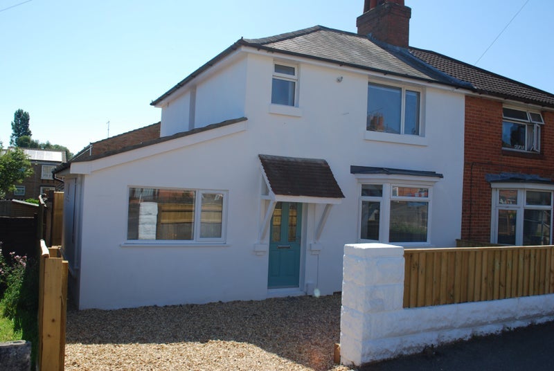 Flat Granville Road in Poole