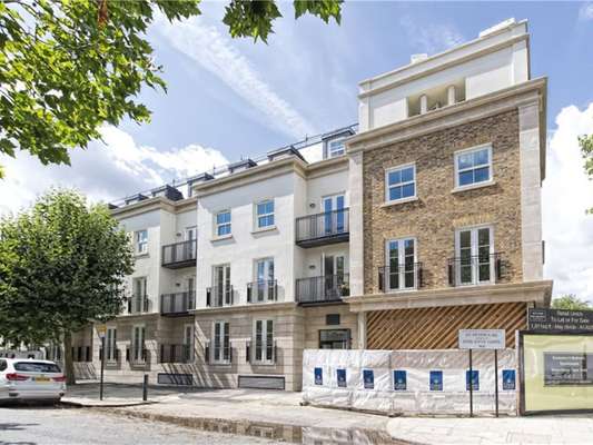 Flat King Street in Greater London