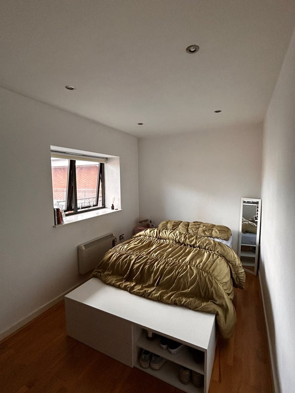 Room Fieldgate Street in Greater London
