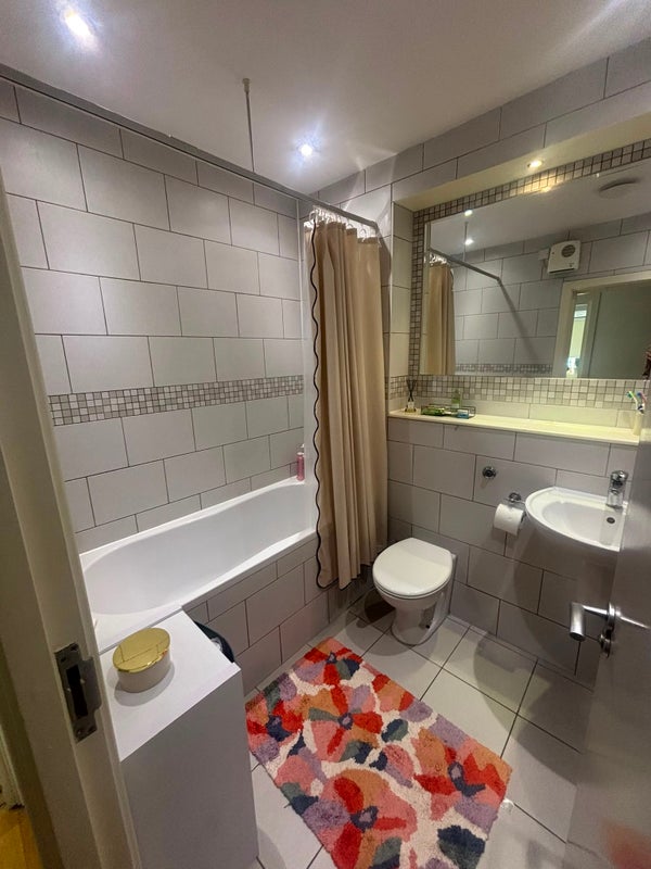 Room Fieldgate Street in Greater London
