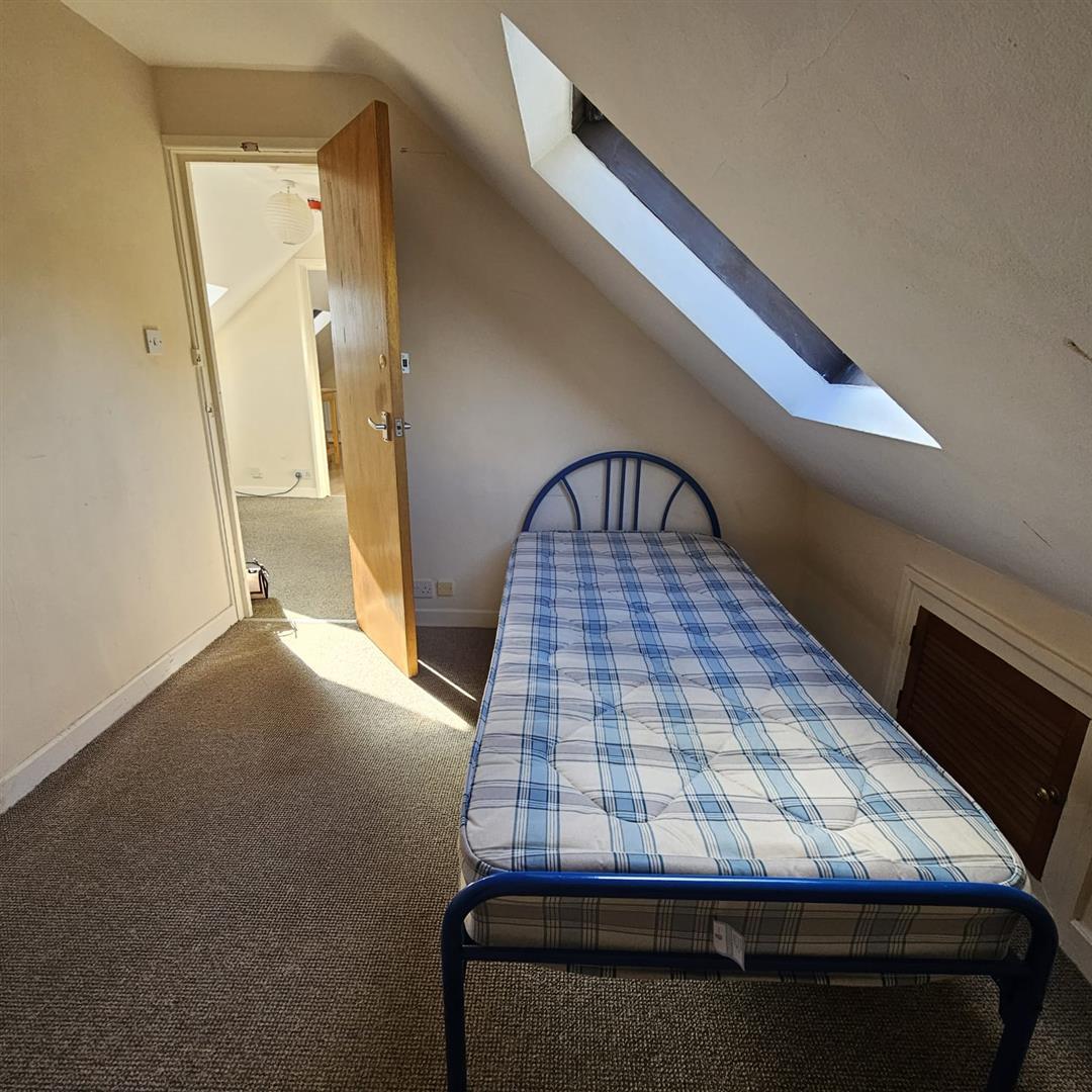 Flat Cherry Tree Close in Vale of White Horse