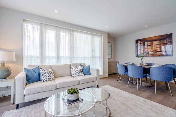 Flat Westferry Circus in Greater London