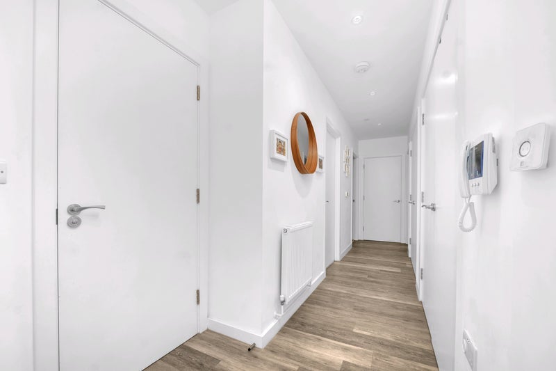 Room Copeland Road in Greater London