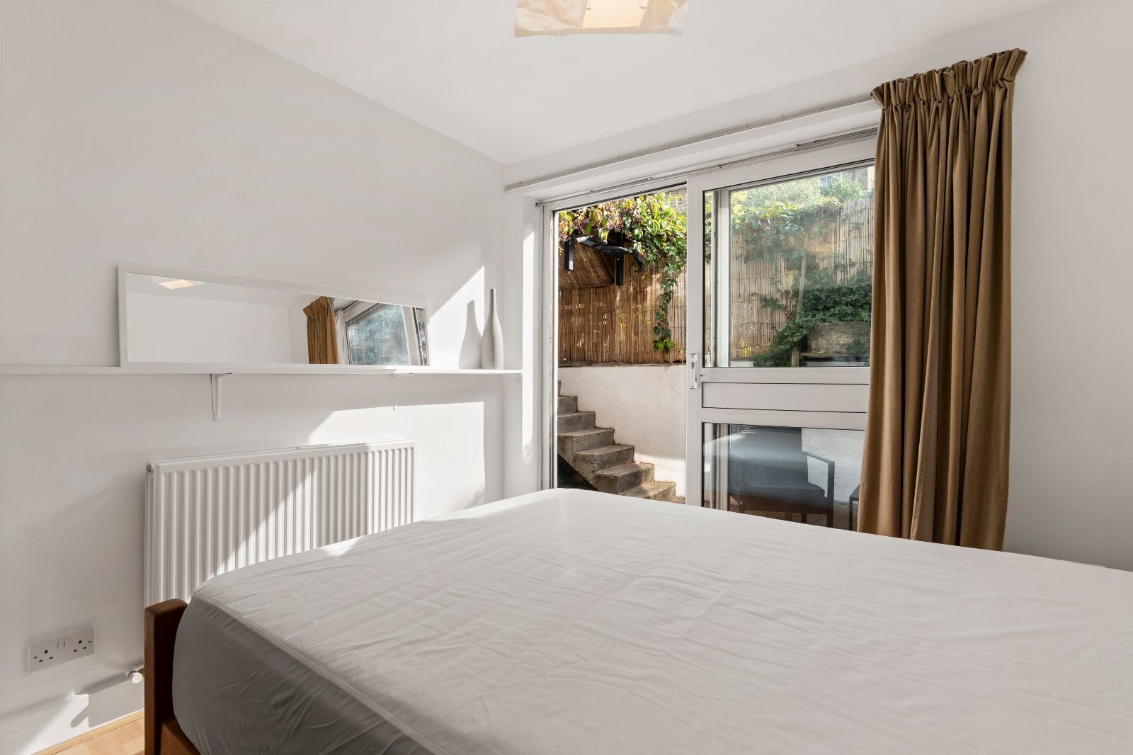 Flat Offord Road in Greater London