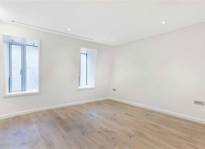 Flat Suffolk Street in City of Westminster