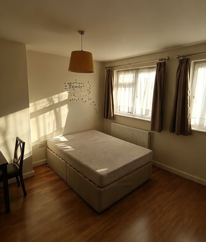 Room Tokyngton Avenue in Greater London