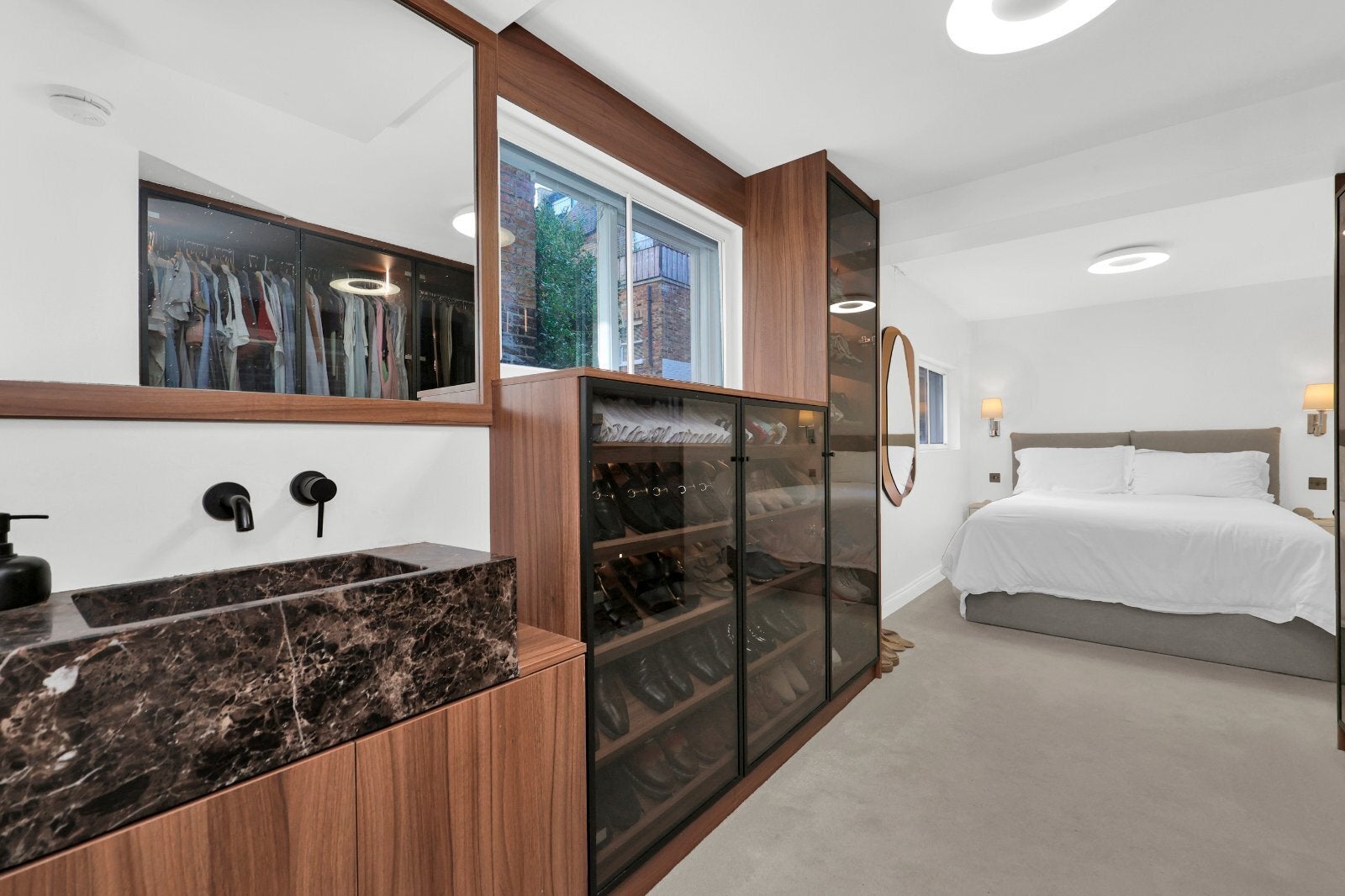 Flat Edis Street in Greater London