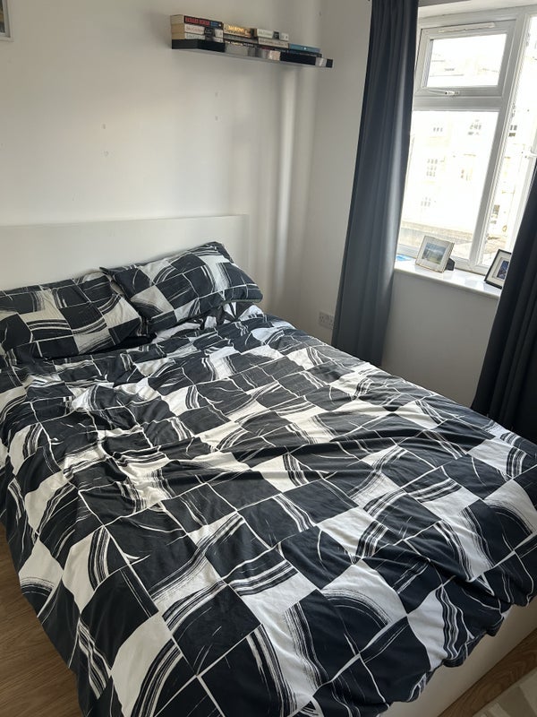 Room Kingsland Road in Greater London