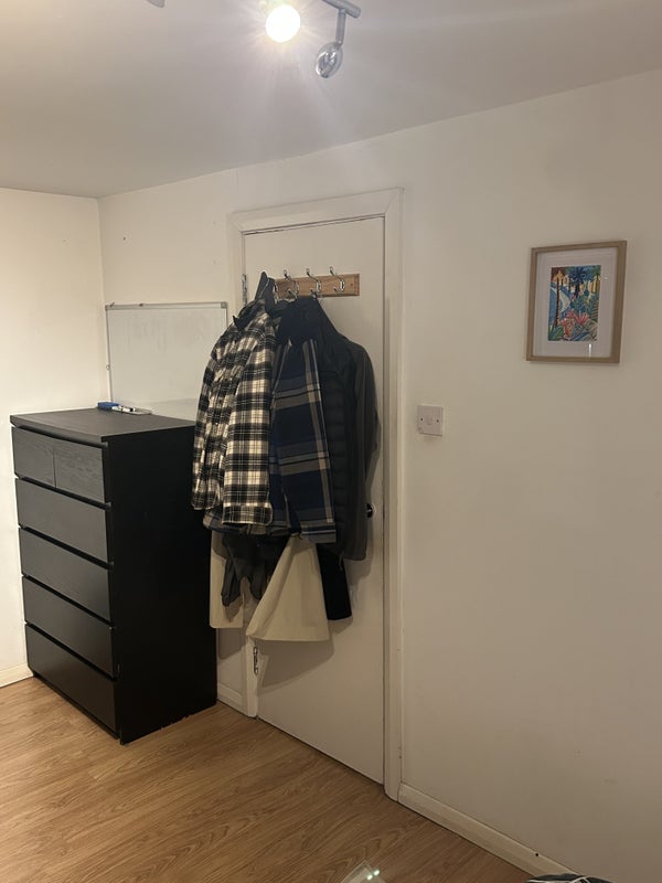 Room Kingsland Road in Greater London