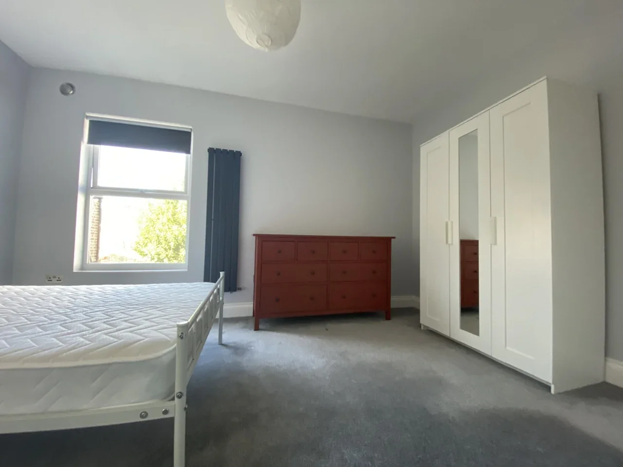 Flat Marian Road in Greater London