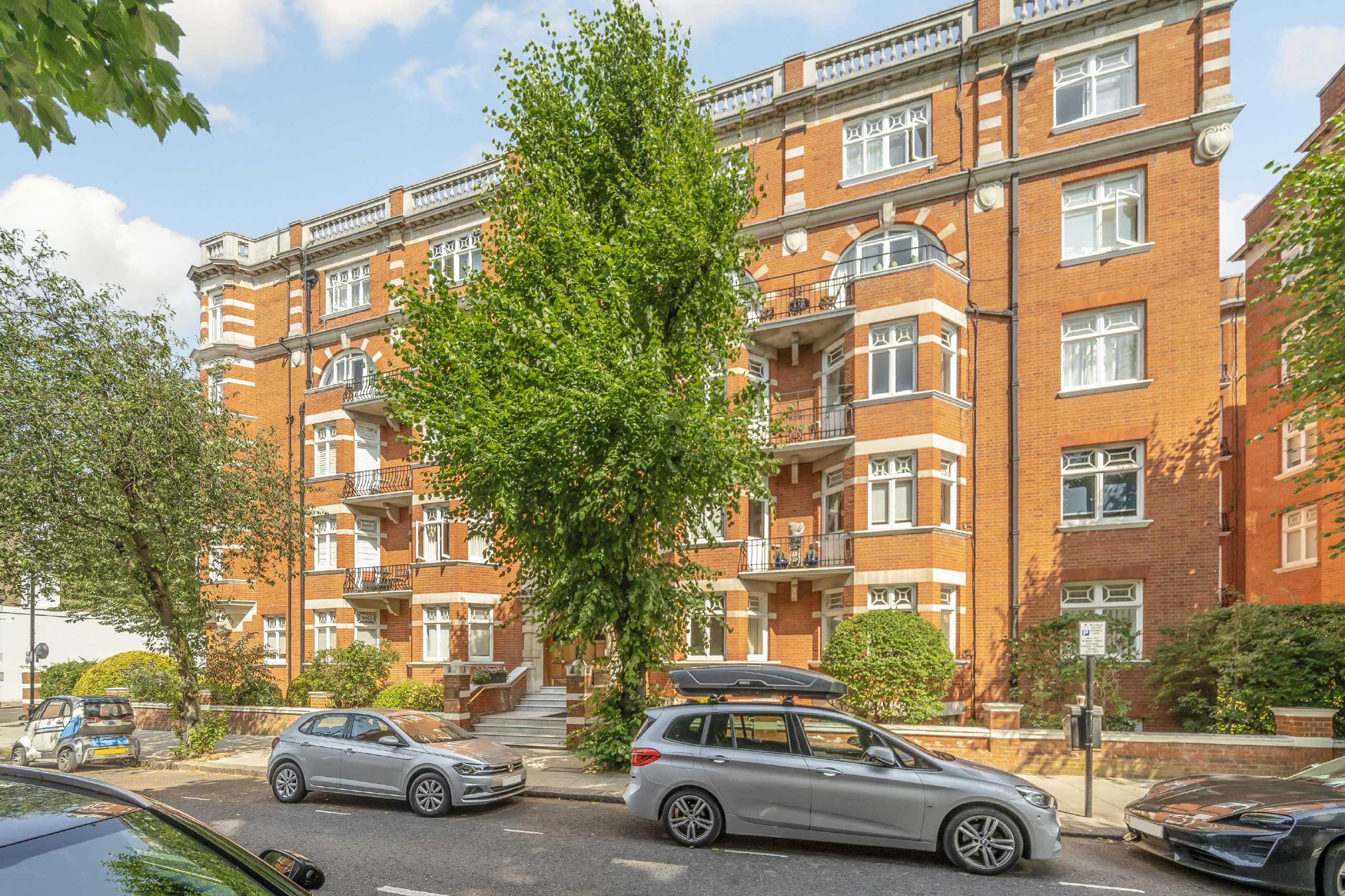 Flat Abingdon Villas in Greater London